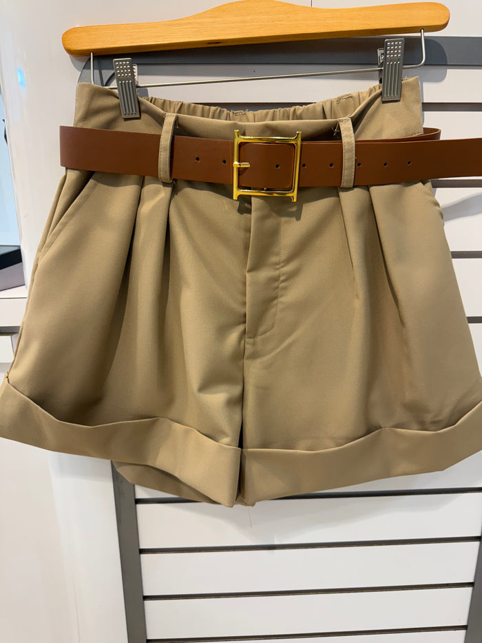 shorts with brown chunky belt