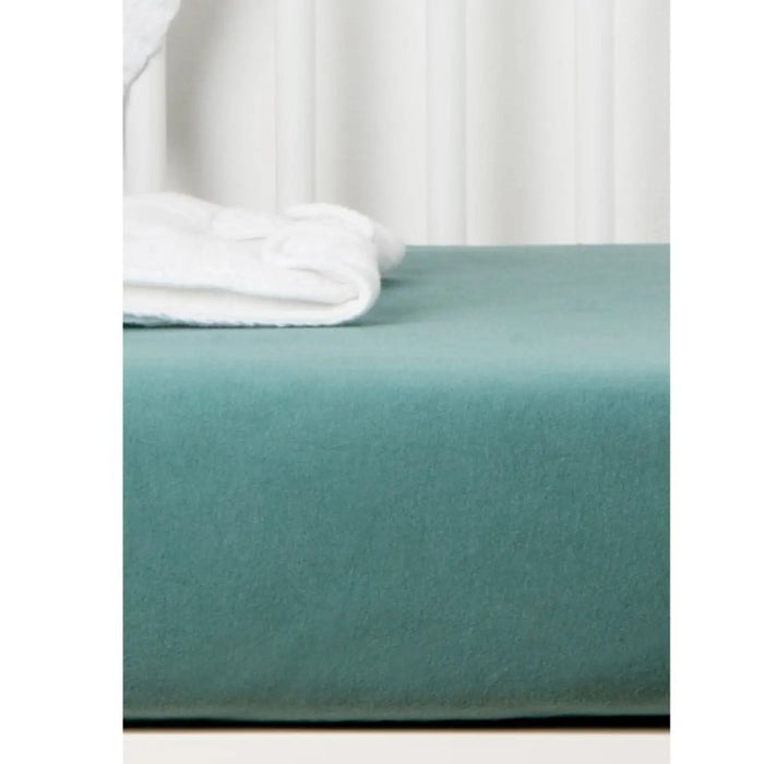 Drap housse en jersey de coton bio Kadolis pour lit bébé - Eucalyptus