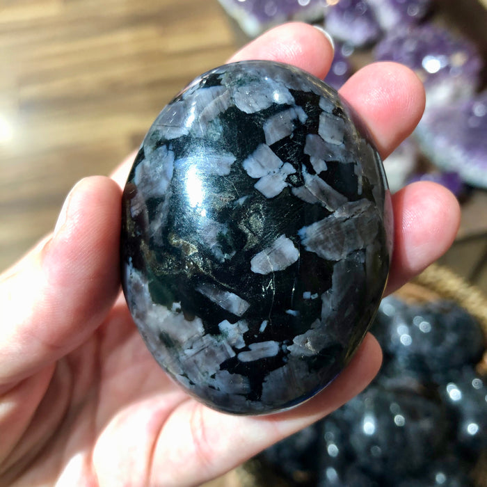 Indigo Gabbro Palm Stone