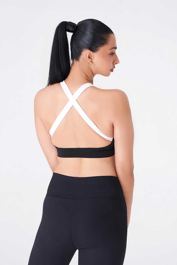 Sleek Black Sports Bra and Legging