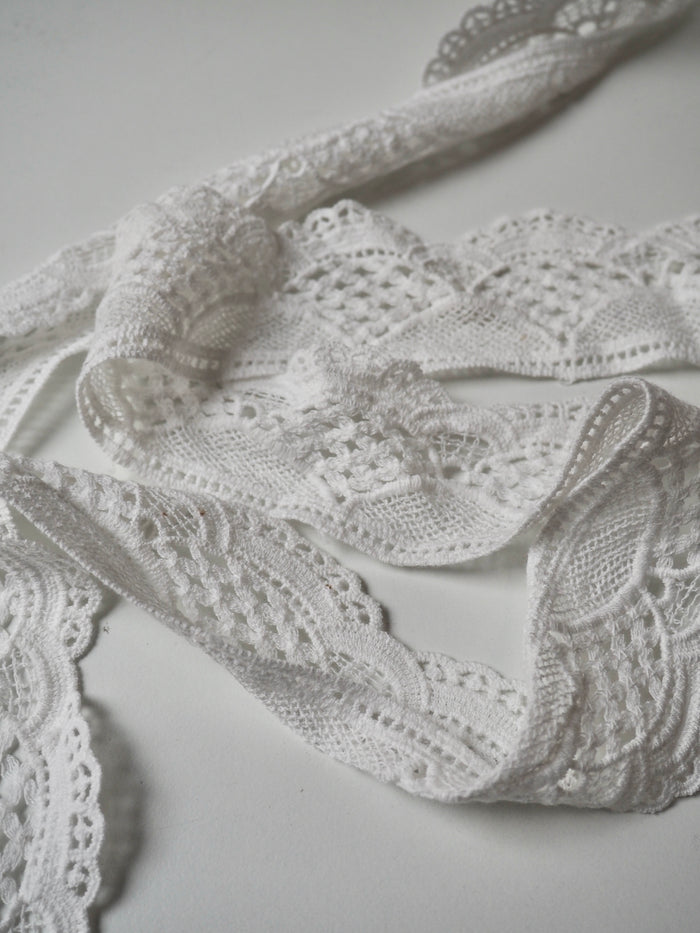 White Cotton Geometric Scallop Lace Trim 50mm
