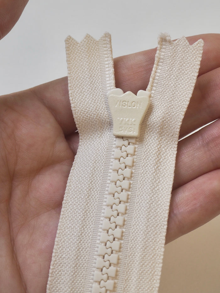 YKK 23cm/9" Oat Milk Chunky Plastic Teeth Zips