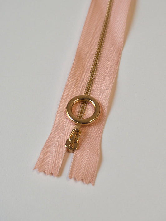 54cm/21.5inch O-Pull Narrow Metal Teeth Peony Pink Zips