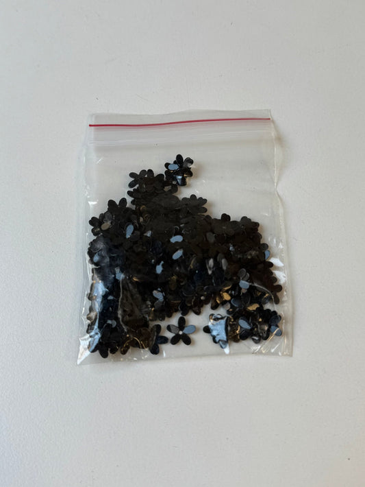 Black Flower Sequins 6g