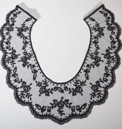 Black Lurex Rose Garland Scallop Lace Collars
