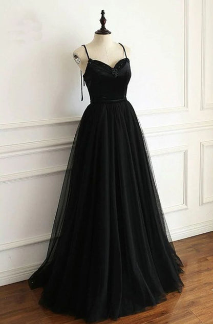Black Prom Dress 2024 Spaghetti Straps Tulle with Pleats