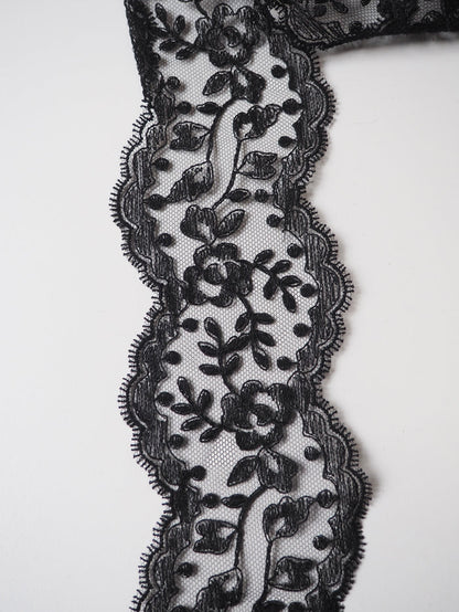 Black Rose Garland Scallop Lace Trim 6cm