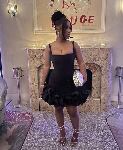 Black Women Homecoming Dress 2023 Spaghetti Straps Satin with Ruffles