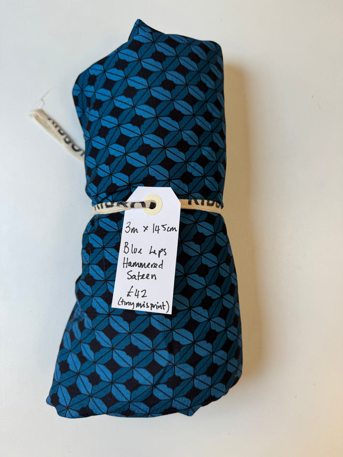Blue Lips Hammered Sateen Remnant