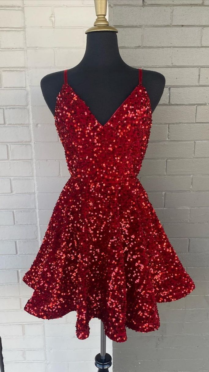 Burgundy Homecoming Dress 2023 Short Spaghetti Straps Sequin
