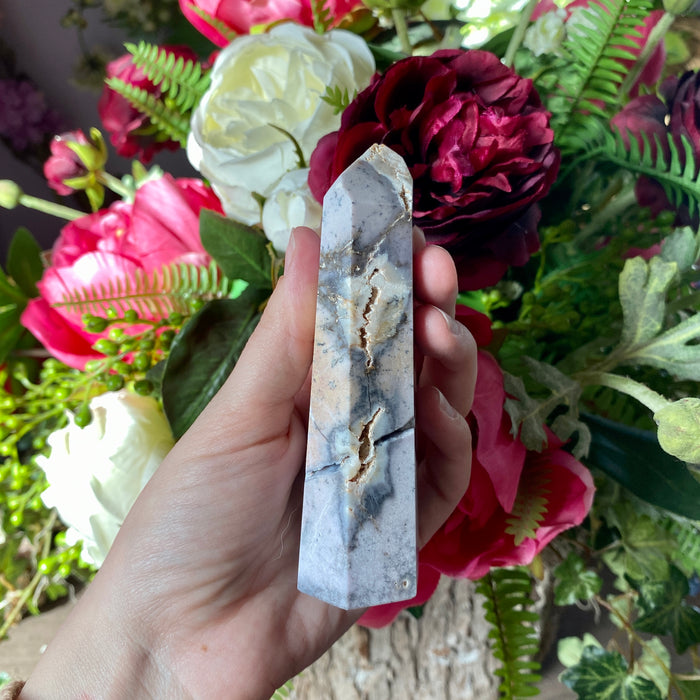 Dendritic Opal Tower
