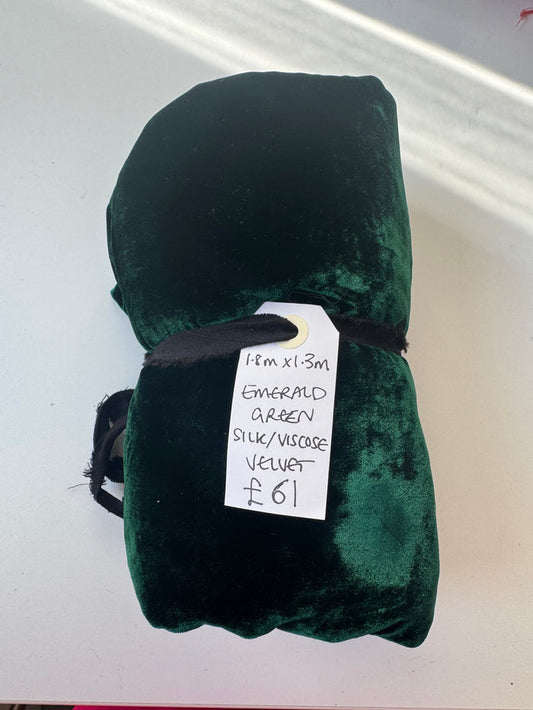 Emerald Green Silk/Viscose Velvet Remnant