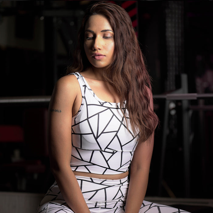 Enhance Linear Sports Bra & Leggings