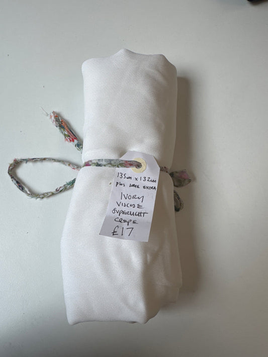 Ivory Viscose Superlight Crepe Remnant