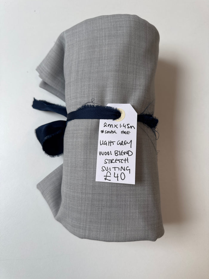 Light Grey Wool Blend Stretch Suiting Remnant