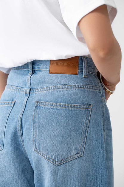Loose Fit Denim Jeans – Women