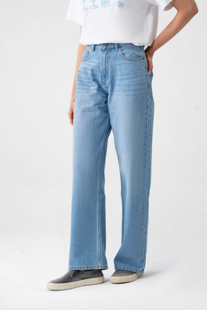 Loose Fit Denim Jeans – Women
