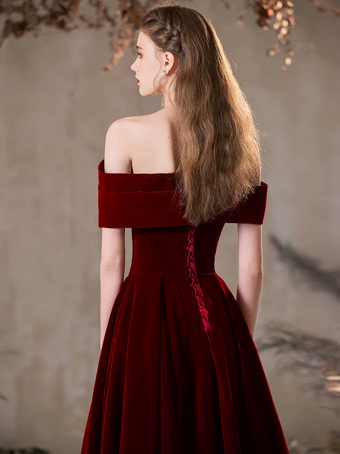 Off-the-shoulder Burgundy Velvet Prom Dress 2025 Corset Back