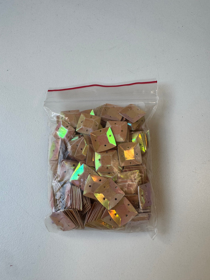 Pink Iridescent Square Sequins 33g