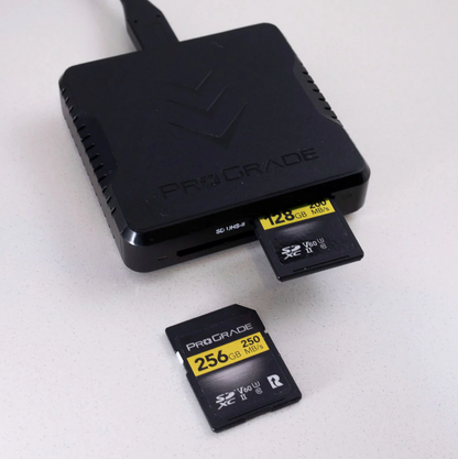 ProGrade Digital SDHC/SDXC UHS-II USB 3.2 Gen 2 Dual-slot Card Reader