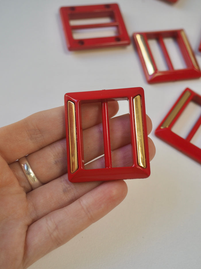 Red + Gold Plastic Slider 3cm