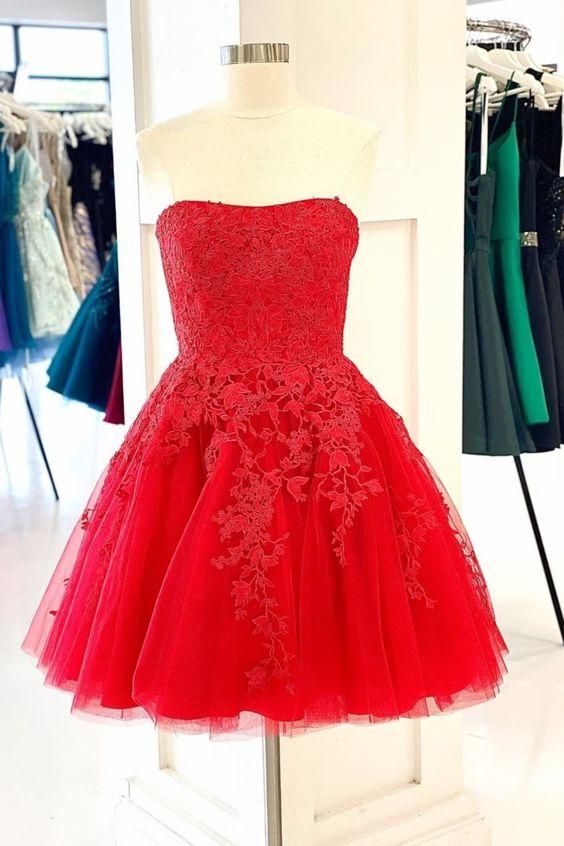 Red Homecoming Dress 2023 Short Strapless Tulle with Appliques