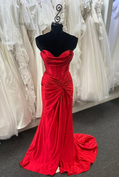 Red Prom Dress 2024 Sweetheart Sleeveless Satin Ruched