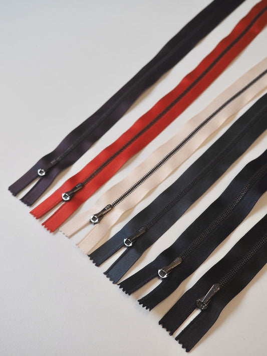 Riri 60cm/23in Satin Narrow Gunmetal Metal Teeth Zips