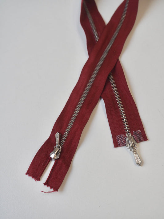 Riri 78cm/30.5inch Cherry Two-Way Open-Ended Narrow Zips