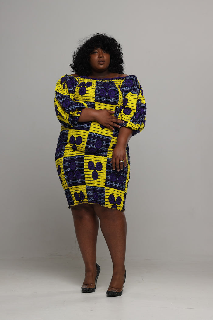 Short puffy sleeve elastic dress.
