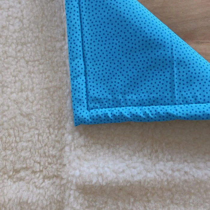 Tapis de jeu bébé en laine & coton bio Saling - Bleu - Lilinappy
