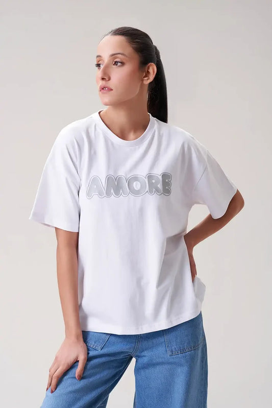 Trendy Oversized "AMORE" Graphic T-Shirt – Chic & Comfortable