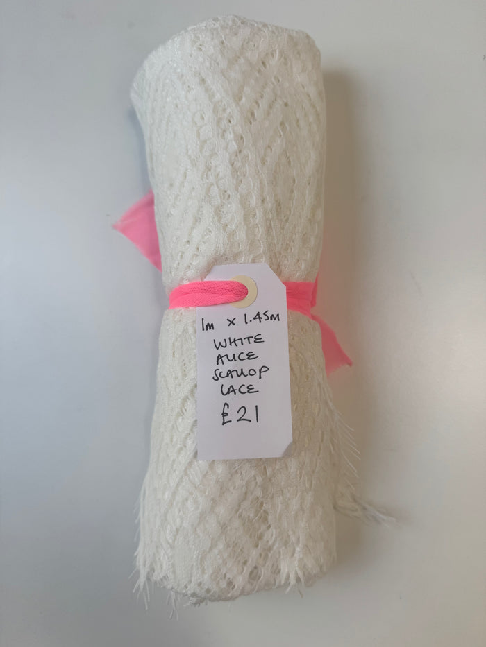 White Alice Scallop Lace Remnant