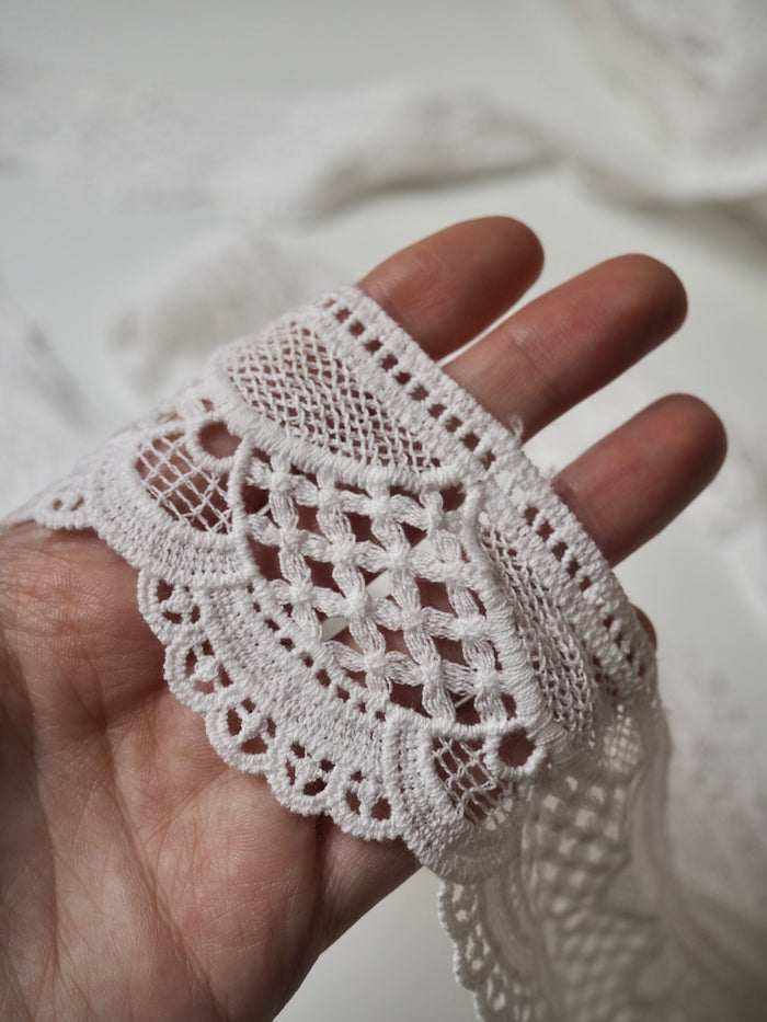 White Cotton Geometric Scallop Lace Trim 50mm