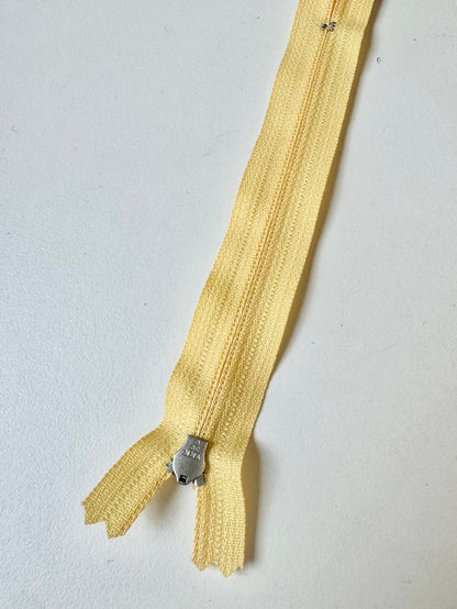 YKK 14cm/5.5inch Butter Yellow Standard Zips