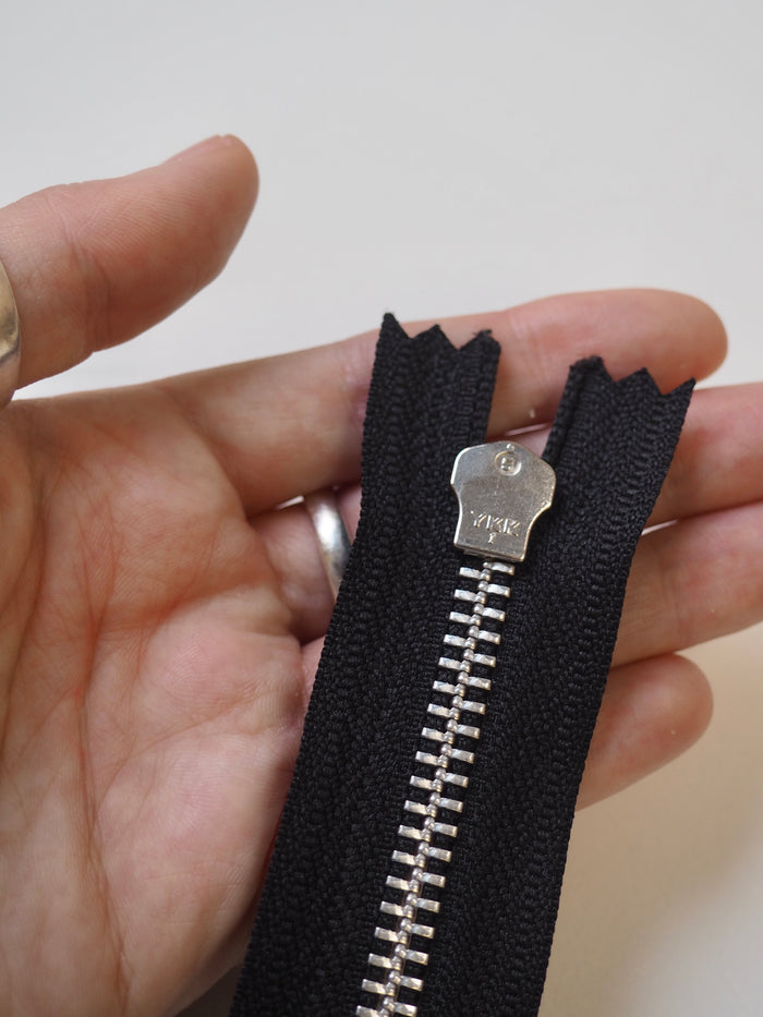 YKK 15cm/6in Black Metal Teeth Zips