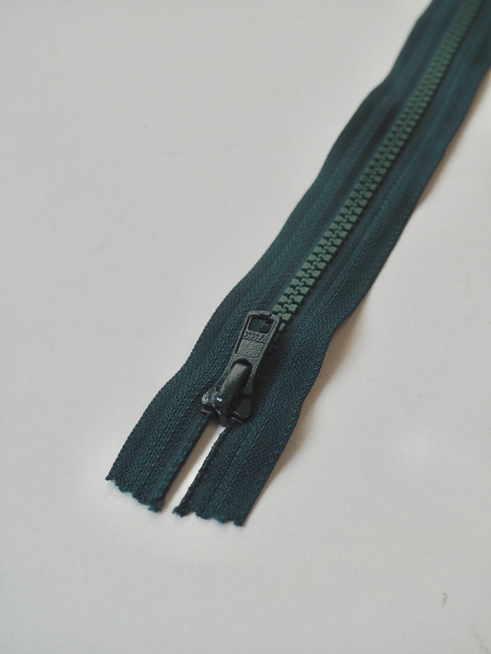YKK 33cm/13" Pine Green Chunky Open Plastic Teeth Zips