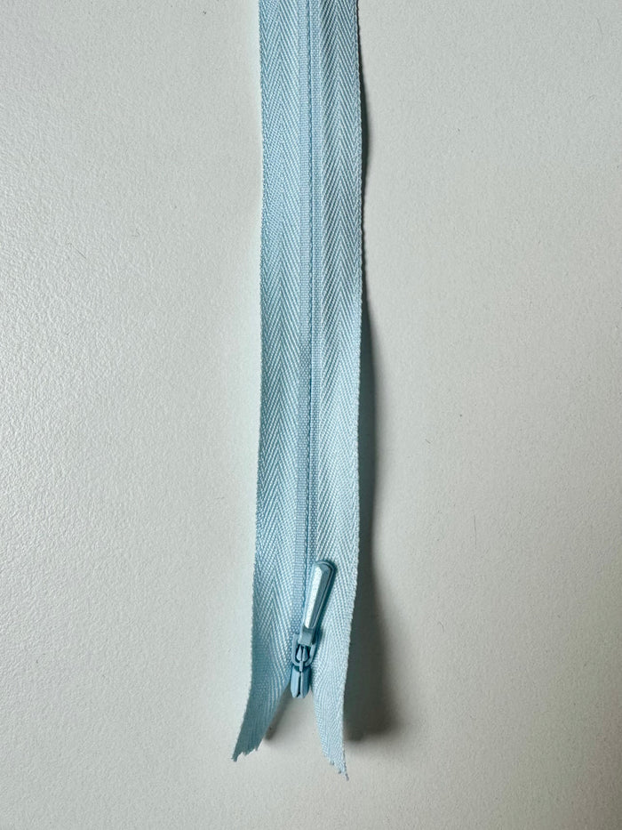 Light Blue (542)