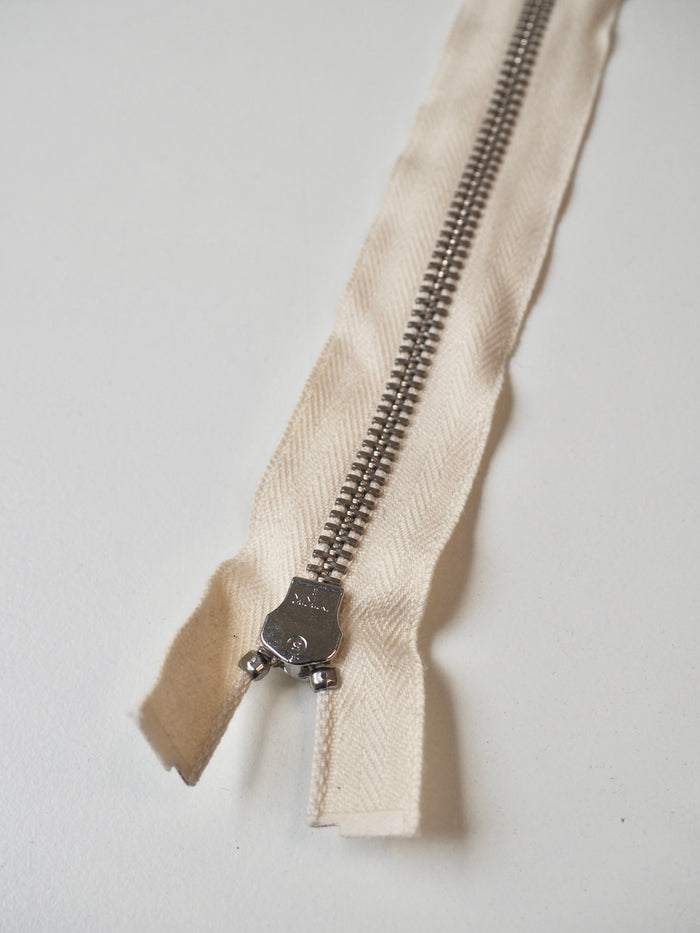 YKK 52cm/20.5inch Cream Open-Ended Metal Teeth Zips