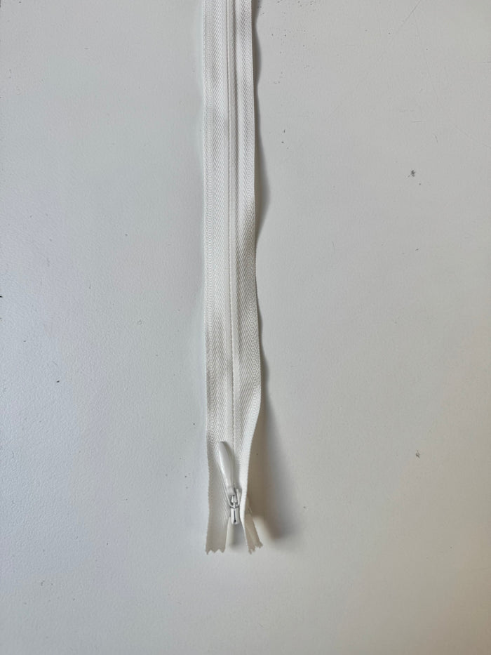Off-white (030)