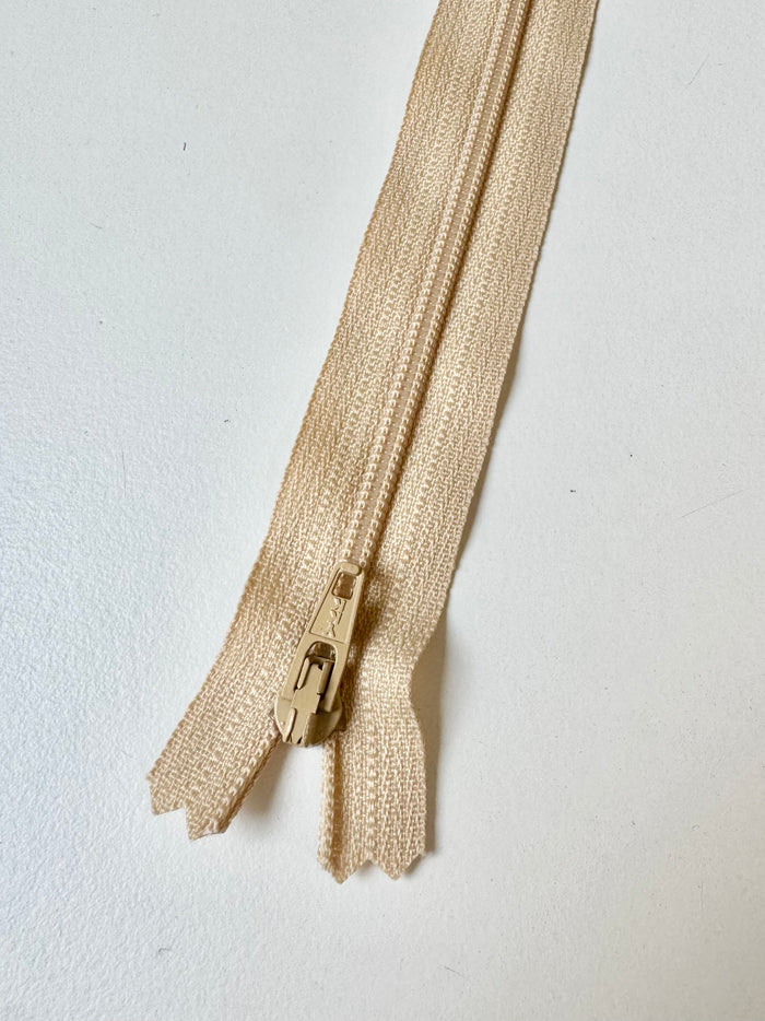 YKK 65cm/25.5inch Sand Standard Zips